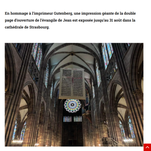 Deux pages géantes de la Bible dans la cathédrale de Strasbourg